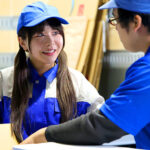 引っ越し屋でバイトする社会を知らない地味巨乳女に難癖つけてセクハラ乳揉みをくり返す変態店長2