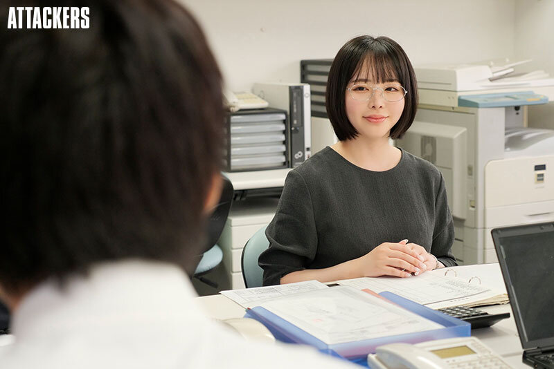 婚約中の彼女がいるのに、地味で無口な職場の同僚に束縛されて精子をたっぷり搾り取られた話。 三宮つばき