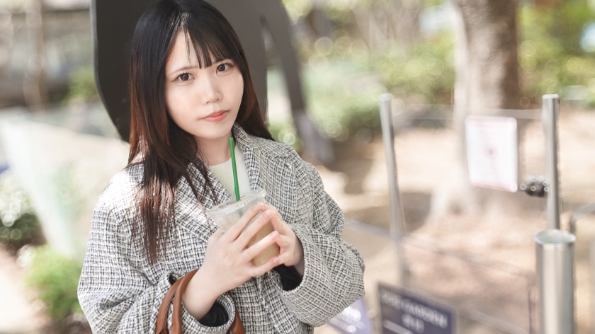 【これが噂の顔採用!可愛すぎるビールの売り子さん!】童顔+Hカップの破壊力!おっぱいをバインバインに揺らしながらの騎乗位で何度も絶頂! 【初撮り】ネットでAV応募→AV体験撮影 2437