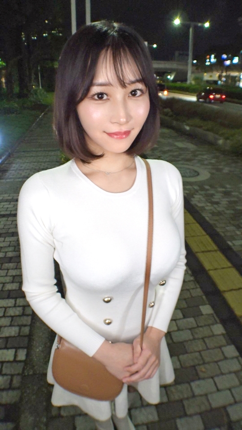 マジ軟派、初撮。 2151 【カメラを打ち抜くナイアガラ潮吹き!】S○C?!T○B?!大手クリニックで一番かわいい24歳美容外科受付嬢!Hカップの爆乳と絶景巨尻!天然グラマラスボディで男を悩殺する生粋のヤリマンが即潮→即尺→即イキ!『○○だけでイケる!』『精子は飲む物』と本音激白。止めどなく溢れた潮が大海原を作りナンパの航海へ面舵いっぱい!