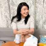 イケメンが人妻を部屋に連れ込んでSEXに持ち込む様子を盗み撮りしたDVD。021~強引にそのまま中出ししちゃいました~Part.1